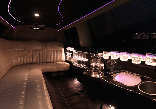Prom Limousine Rentals in Miami for a Glamorous Night