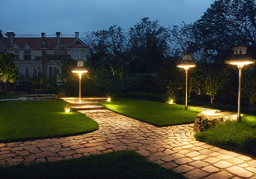 Skilled Technicians for Landscape Lighting Installations in Loudoun
